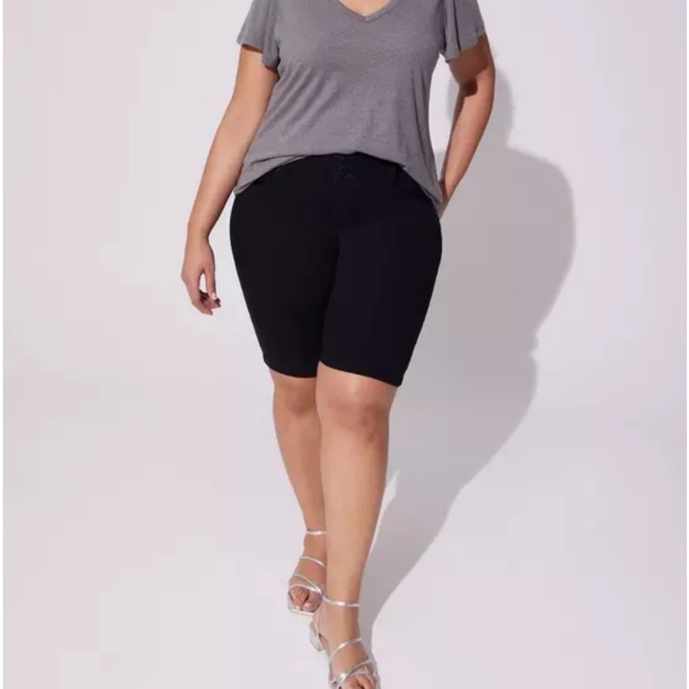 Torrid Black Women’s Stretch Bermuda Shorts